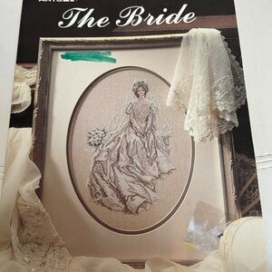 5/$25 Leisure arts 2031 crochet pattern Victorian gown 🥰